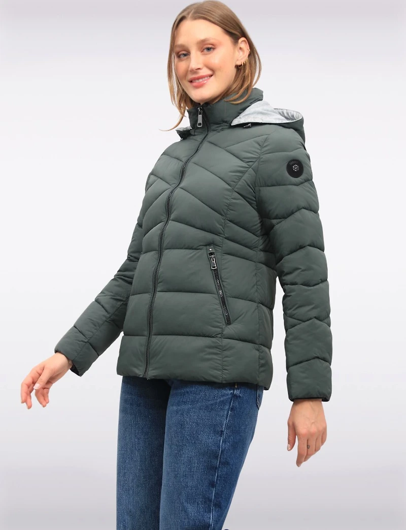 Lightweight Short Vegan Quilted Puffer Jacket with Detachable Hood by Snoboll