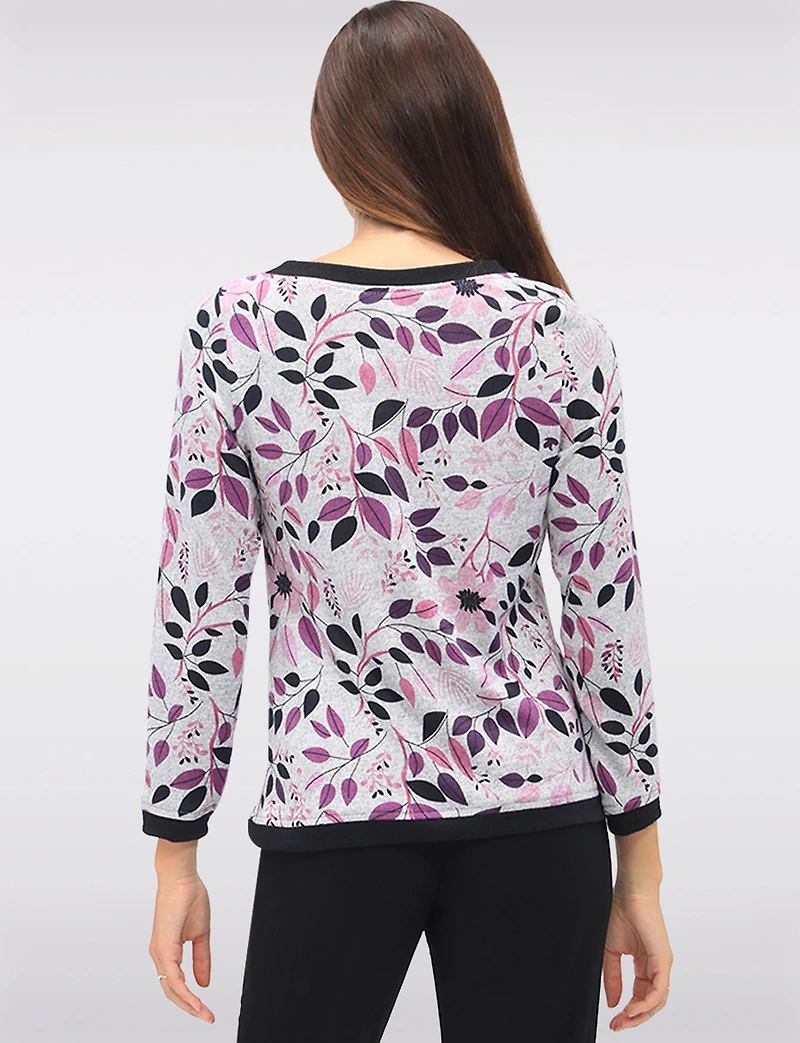 Long Sleeve Printed Asymmetrical Crew Neck Knit Top with Contrast Trim by Perle
