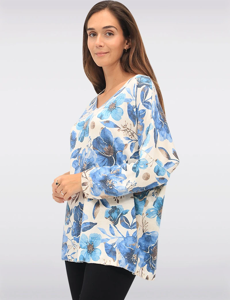 Soft Fine-Knit Printed Wool-Blend V-Neck Top with Dolman Sleeves by Froccella