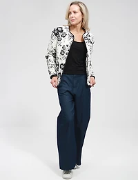 Chic Cropped Quilted Jacket with Black & White Floral Print by Point Zero