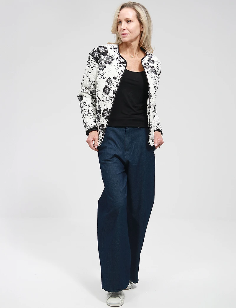 Chic Cropped Quilted Jacket with Black & White Floral Print by Point Zero