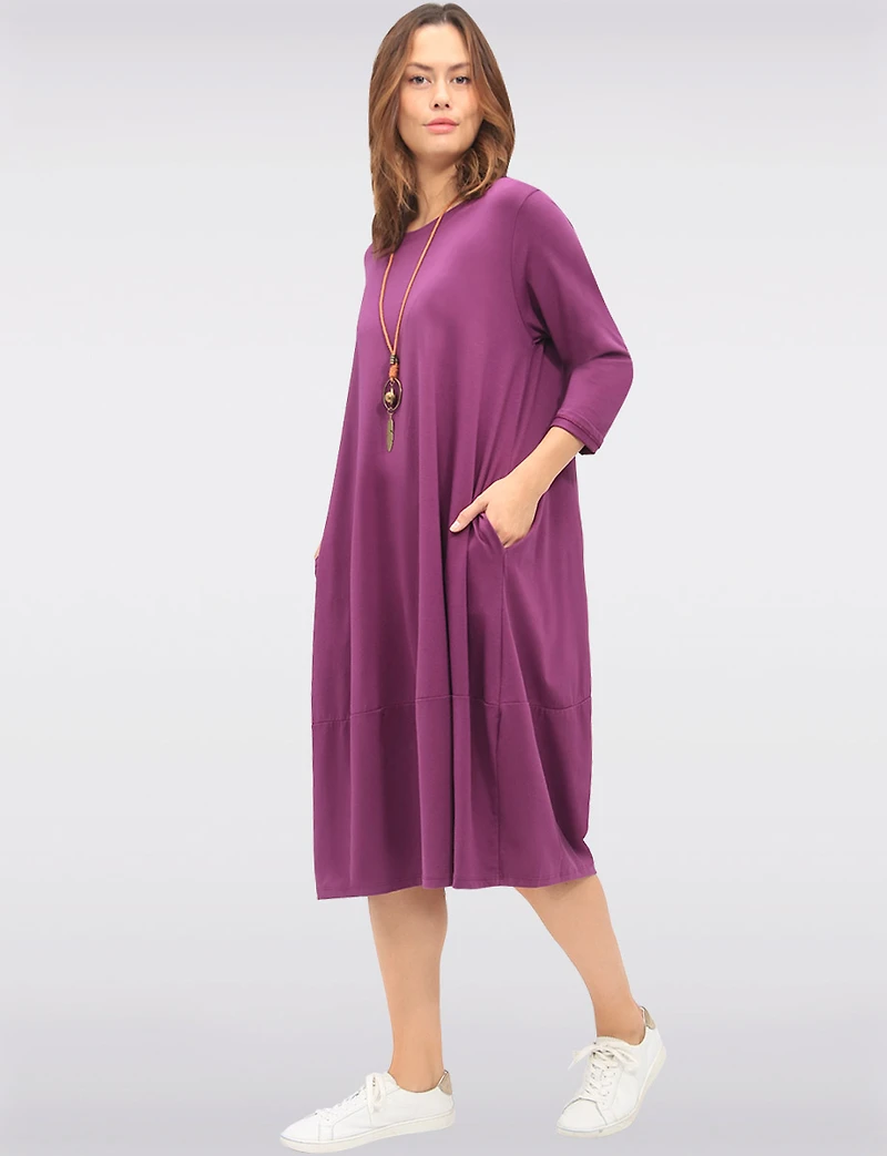 Chic Long Cotton Dress with Necklace and Three-Quarter Sleeves by Froccella