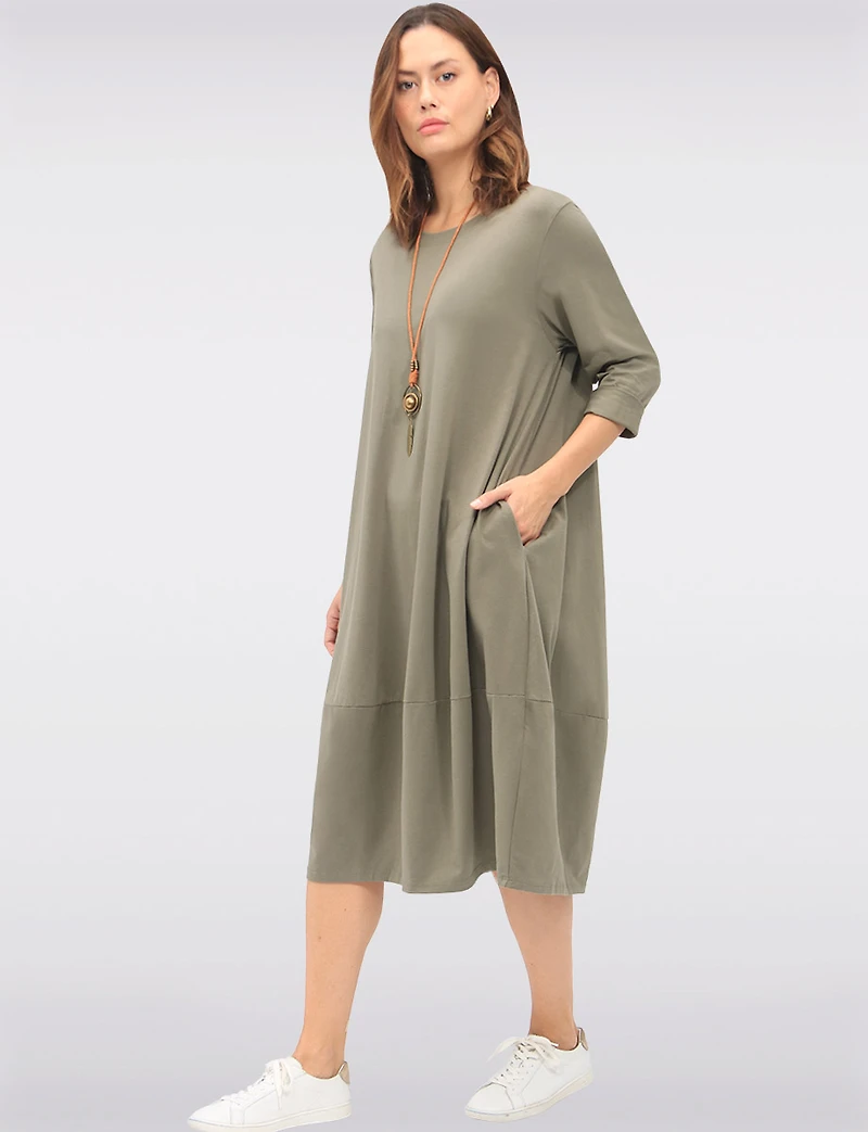 Chic Long Cotton Dress with Necklace and Three-Quarter Sleeves by Froccella