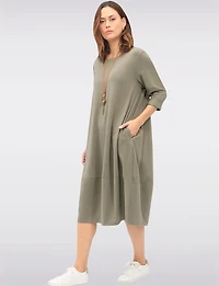 Chic Long Cotton Dress with Necklace and Three-Quarter Sleeves by Froccella