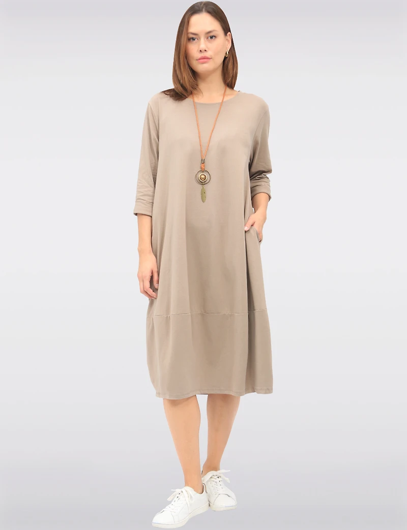 Chic Long Cotton Dress with Necklace and Three-Quarter Sleeves by Froccella