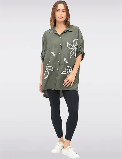 Elegant Button-Up High-Low Floral Appliqué Blouse with 3/4 Sleeves by Froccella