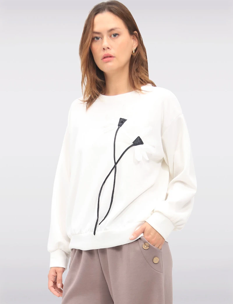 Floral Appliqué Soft Knit Sweater with Round Neck & Gathered Hem by Froccella