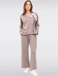 Casual Floral Appliqué V-Neck Sweater with Gathers at Hem & Cuffs by Froccella