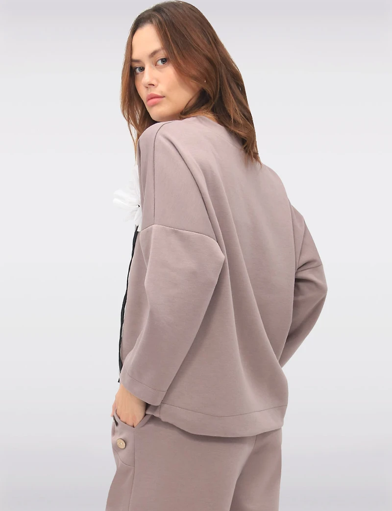 Casual Floral Appliqué V-Neck Sweater with Gathers at Hem & Cuffs by Froccella