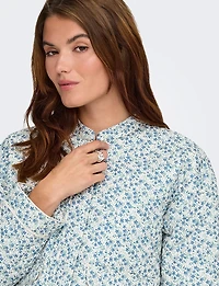 Trendy Blue & Cream Paisley Printed Cropped Patch Pocket Quilted Jacket by Only