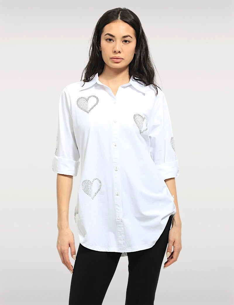 Heart-Adorned Stretch Cotton Shirt with Roll-Up 3/4 Sleeves & Rounded Hem by Goa