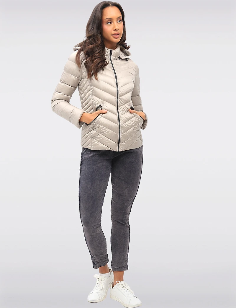 Lightweight Nora Vegan Multi-Quilted Puffer Jacket with Detachable Hood by Saki