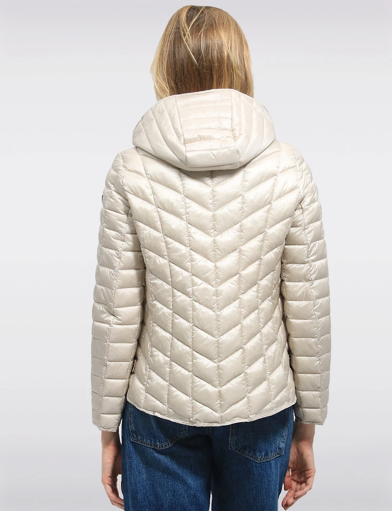 Lightweight Isabella Silver Zip-Front Hooded Vegan Quilted Puffer Jacket by Saki