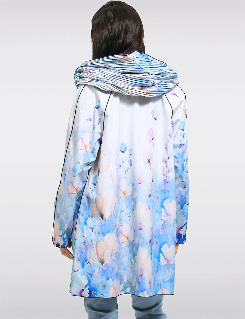 Chic Reversible Waterproof Raincoat – Floral Print with Accordion Hood Design