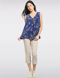 Sleeveless Textured Floral Pattern V-Neck Blouse with Front Pleat by Perle