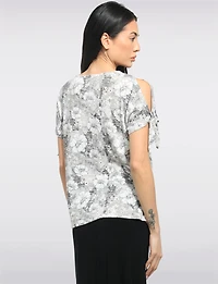 Cold Shoulder Short Sleeve Scoop Neck Stretch Printed Knit Top by Perle