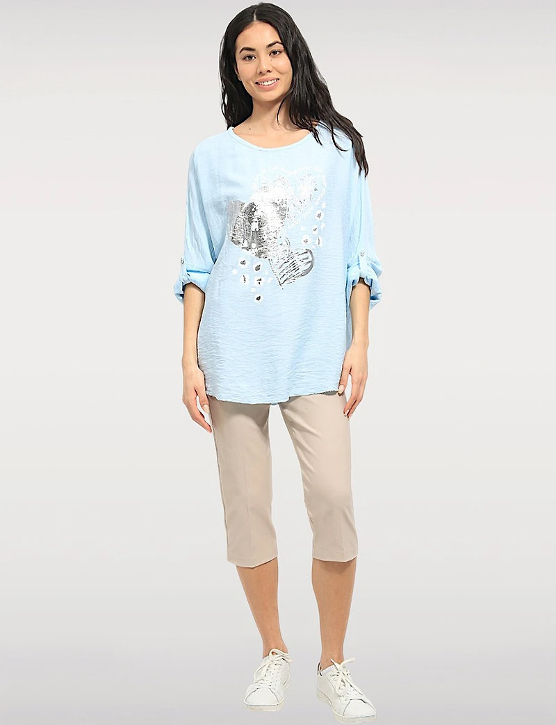 High Rise Pull-On Capris with Two Front Square Pockets by Perle