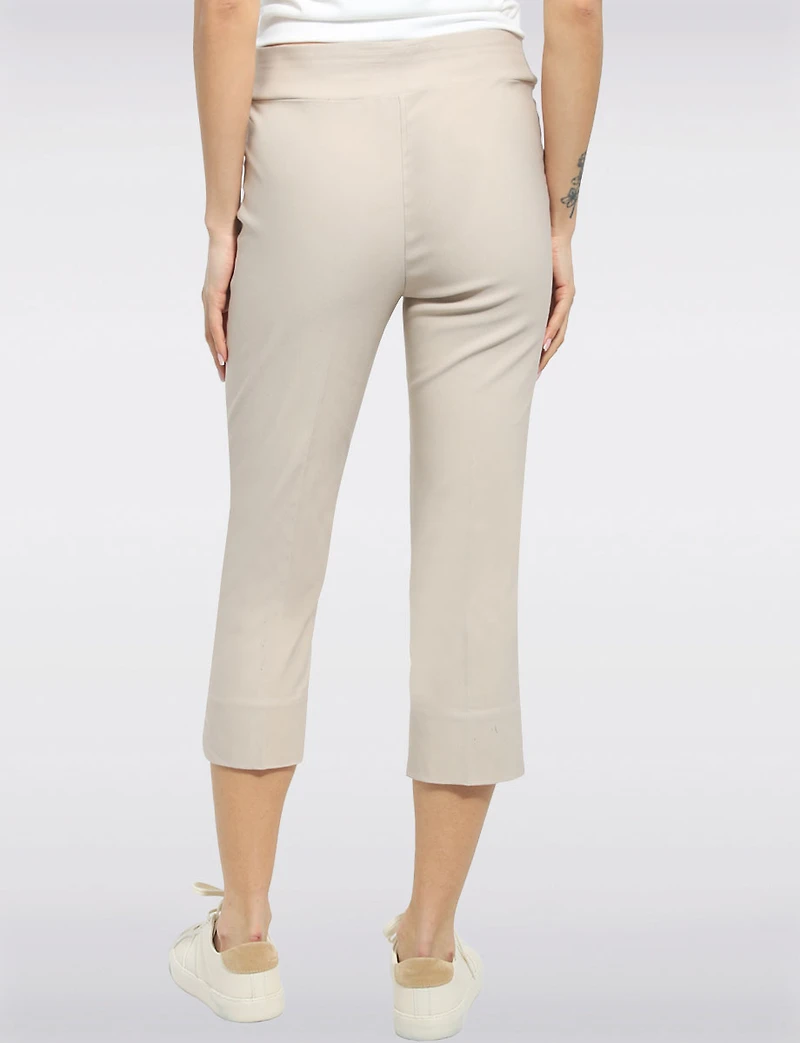 Solid Stretch Pull On Capri Pants by Perle