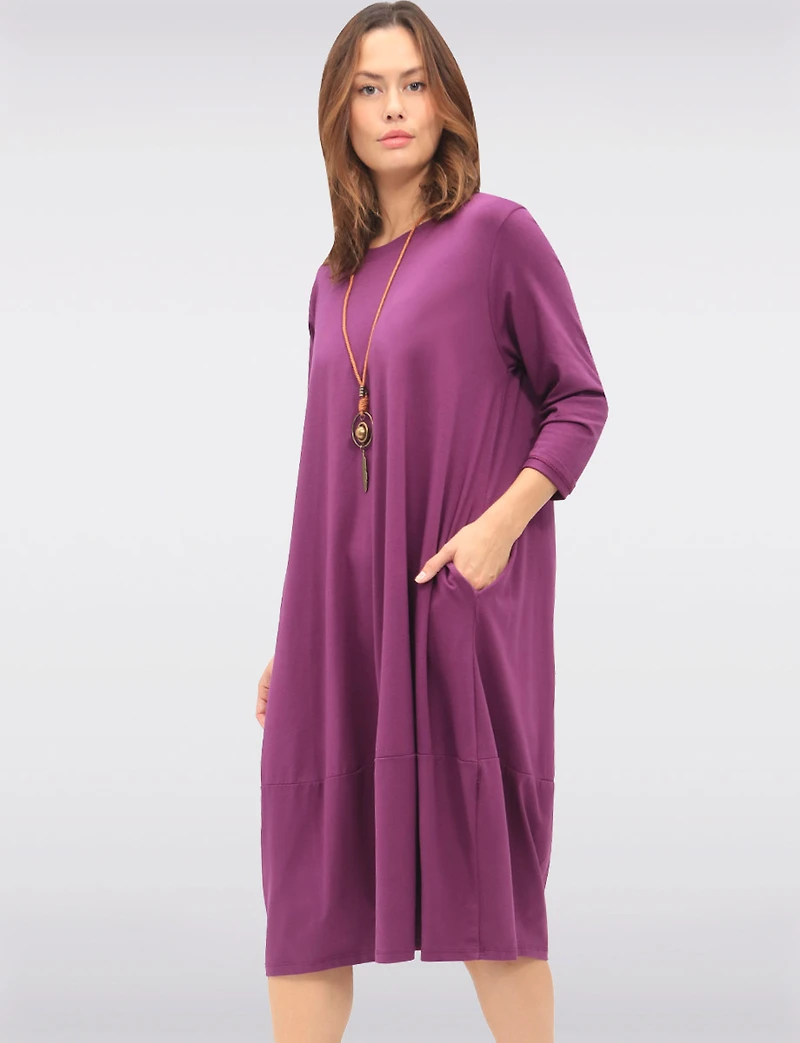 Three-Quarter Sleeve Chic Cotton Maxi Dress with Pockets & Necklace by Froccella