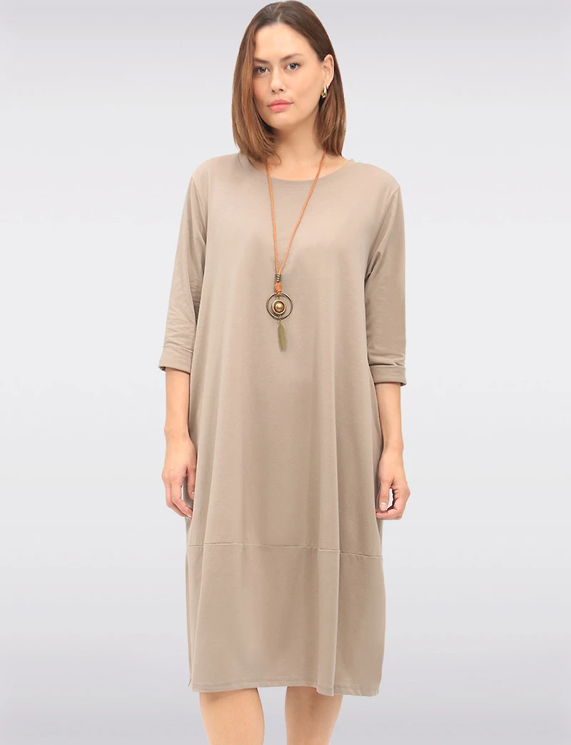 Three-Quarter Sleeve Chic Cotton Maxi Dress with Pockets & Necklace by Froccella