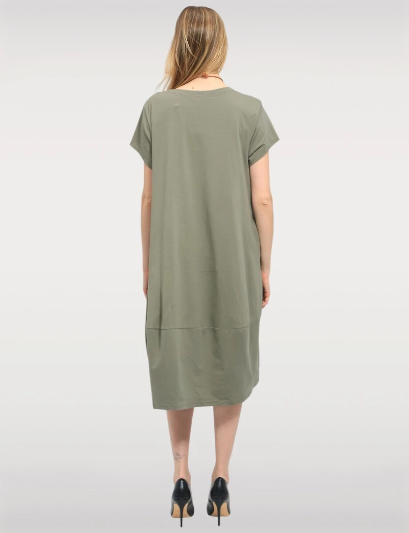 Chic Cotton Short Sleeve Maxi Dress with Necklace & Hidden Pockets by Froccella