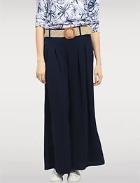 Lightweight Wide-Leg Pull-On Stretch Pants with Raffia Buckle Belt by Froccella