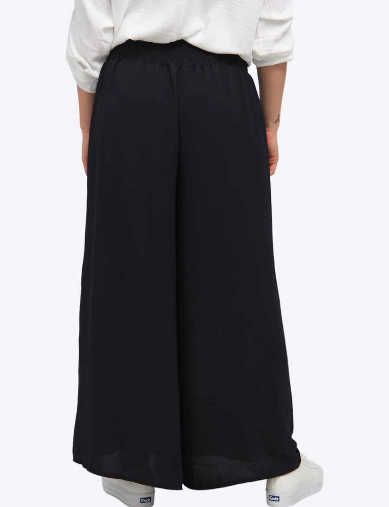 Chic Crinkle Draped Wide-Leg Pull-On Pants with Elastic Waistband by Froccella