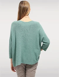 Lightweight Soft Knit Long Sleeve Pullover Sweater with Necklace by Froccella