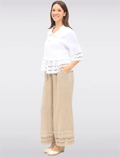 Chic Eyelet-Trimmed Button-Front Linen Shirt with Collar by Froccella