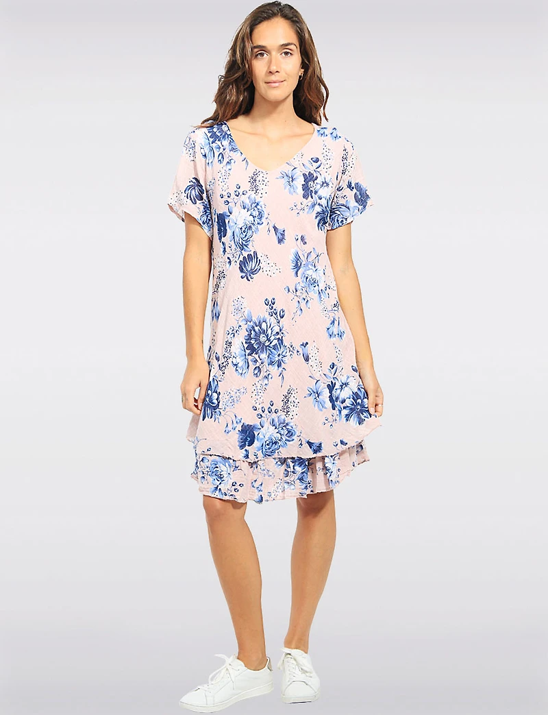 Two-Tiered Short Sleeve Elegant Floral Print V-neck Crinkled Dress By Froccella