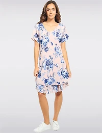 Two-Tiered Short Sleeve Elegant Floral Print V-neck Crinkled Dress By Froccella