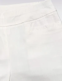 White Textured Stretch Slim Fit Pull-On Capri with Two Pockets & Button Cuff