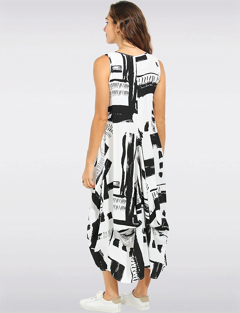 Abstract Black & White Sleeveless Balloon Midi Dress with Pockets by Elena Wang
