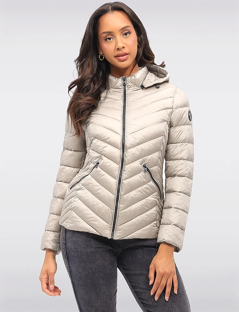 Lightweight Nora Vegan Multi-Quilted Puffer Jacket with Detachable Hood by Saki
