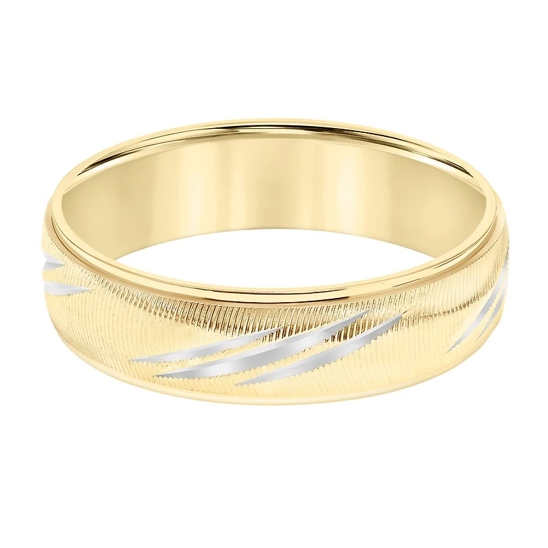 6MM Diagonal Cut Design Wedding Ring in 10KT Yellow Gold. Size 10