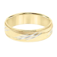 6MM Diagonal Cut Design Wedding Ring in 10KT Yellow Gold. Size 10