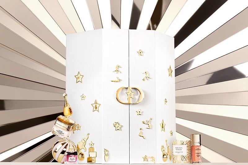 Le 30 Montaigne Dior Beauty Advent Calendar Holiday 2025