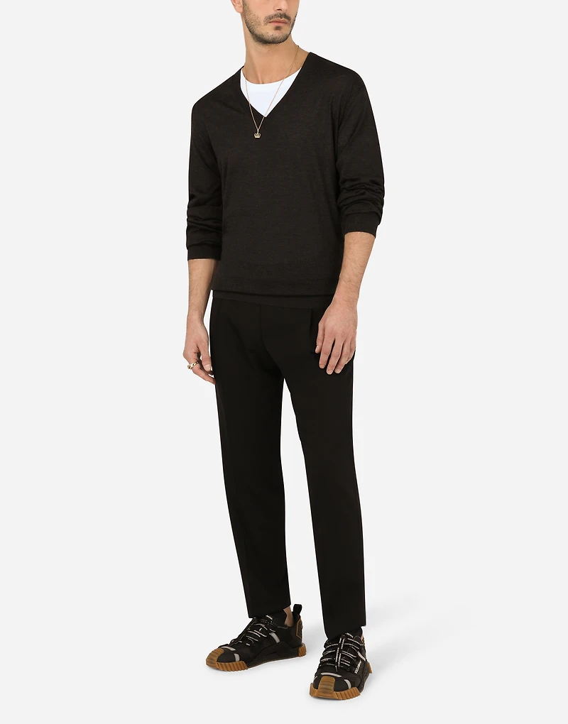Cashmere v-neck sweater