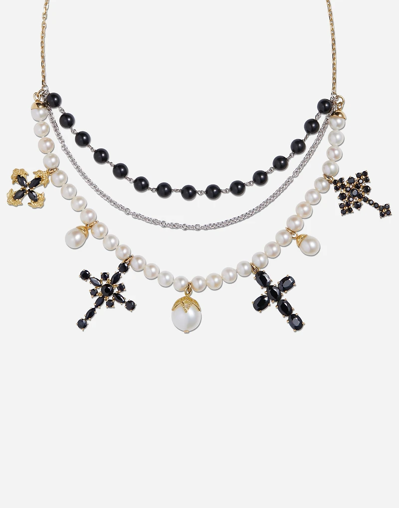 Sicily Necklace
18-carat yellow and white gold and black sapphires
