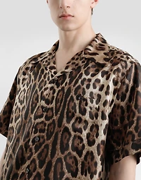 Silk shirt with leopard print