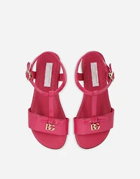 Patent leather sandals with metal DG logo