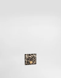 Dauphine card holder with plate