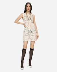 Lace dress with floral pattern