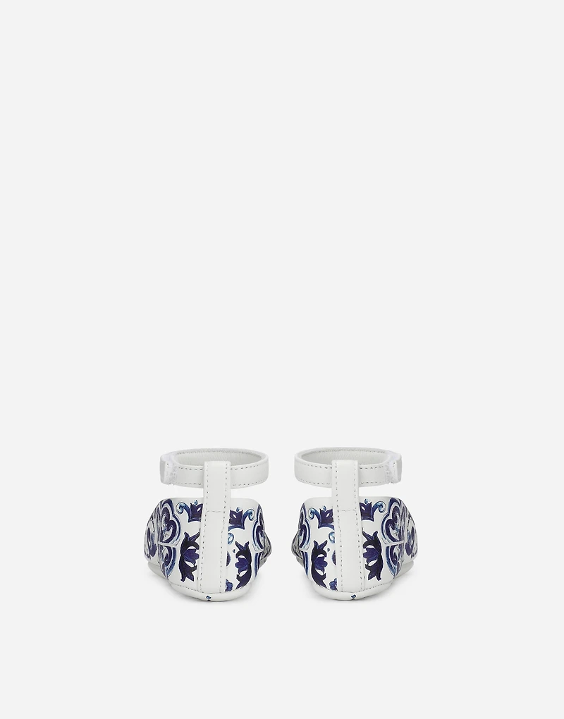 Nappa leather newborn ballet flats with majolica print