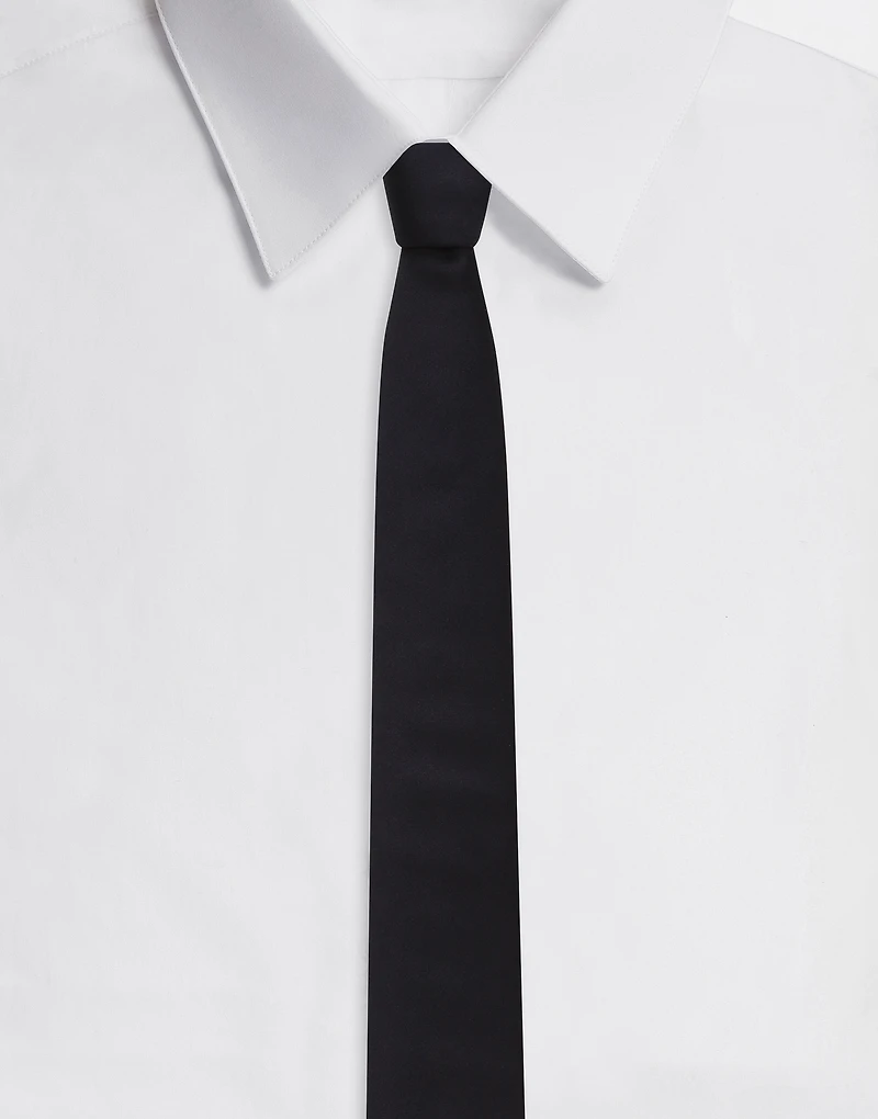 Silk tie with DG logo
