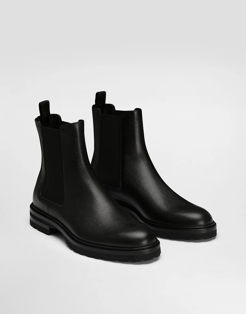 Grainy calfskin ankle boots