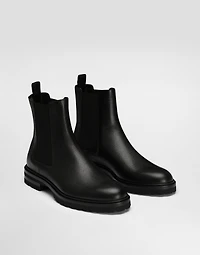 Grainy calfskin ankle boots