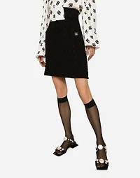 Rush-stitch skirt with side slit