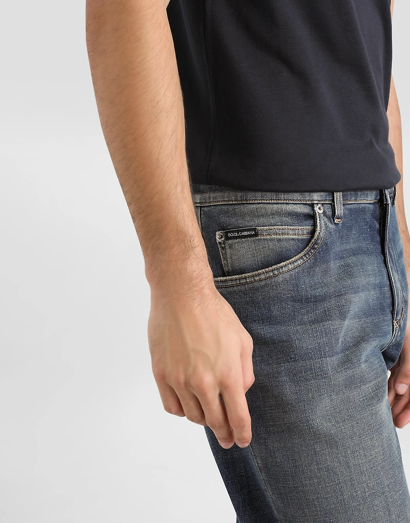Regular-fit blue wash stretch jeans