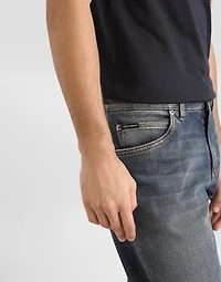Regular-fit blue wash stretch jeans
